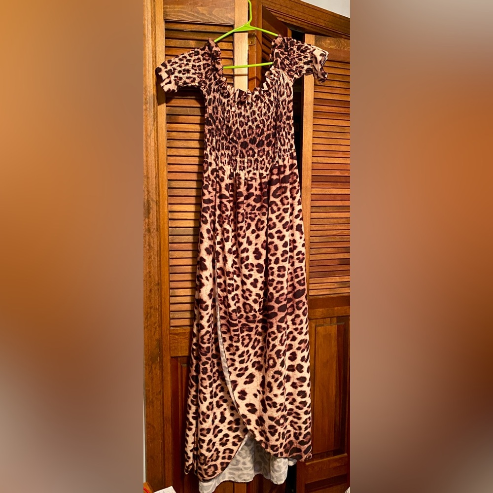 Boohoo Brown Leopard Maxi Dress NWT